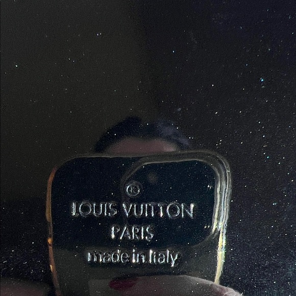 Louis Vuitton Glossy Black Satchel with Gold Hardware - Picture 3 of 16